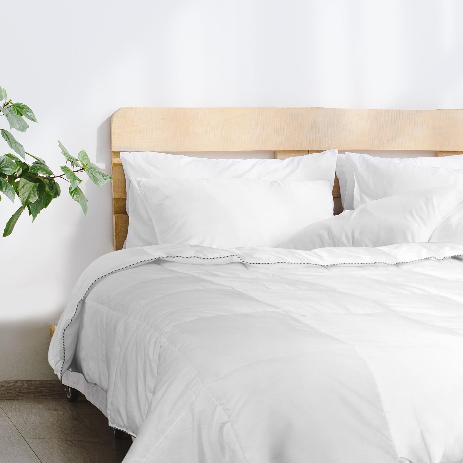 250GSM Bamboo Blend Quilt With 1100GSM Hotel Pillow Bedding Set - Double - John Cootes