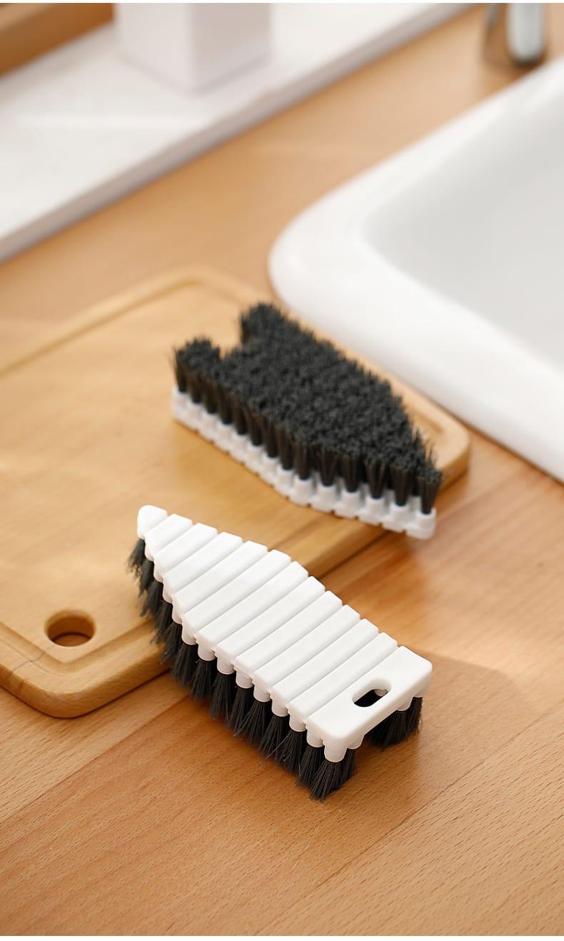 Bendable Cleaning Brush White 15*6*4cm - John Cootes