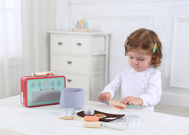 COOKIE BAKING PLAYSET IN TIN CASE - John Cootes