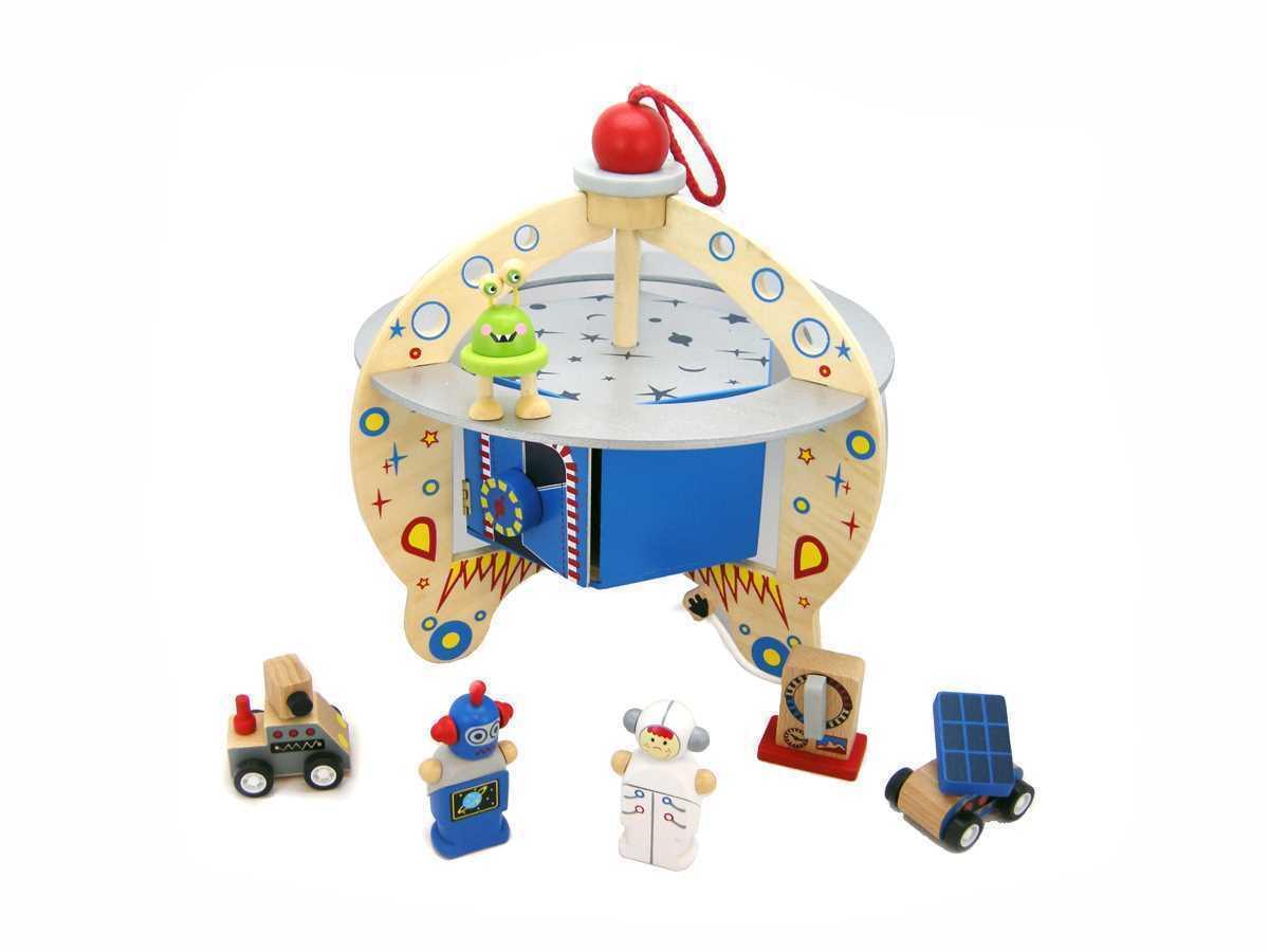 FLYING SAUCER PLAYSET - John Cootes