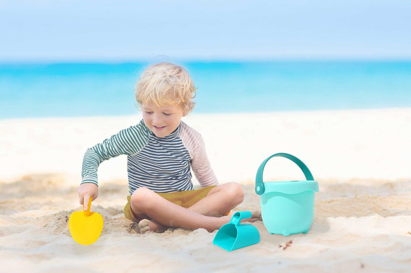 LET'S PLAY-BEACH TOY SET - John Cootes