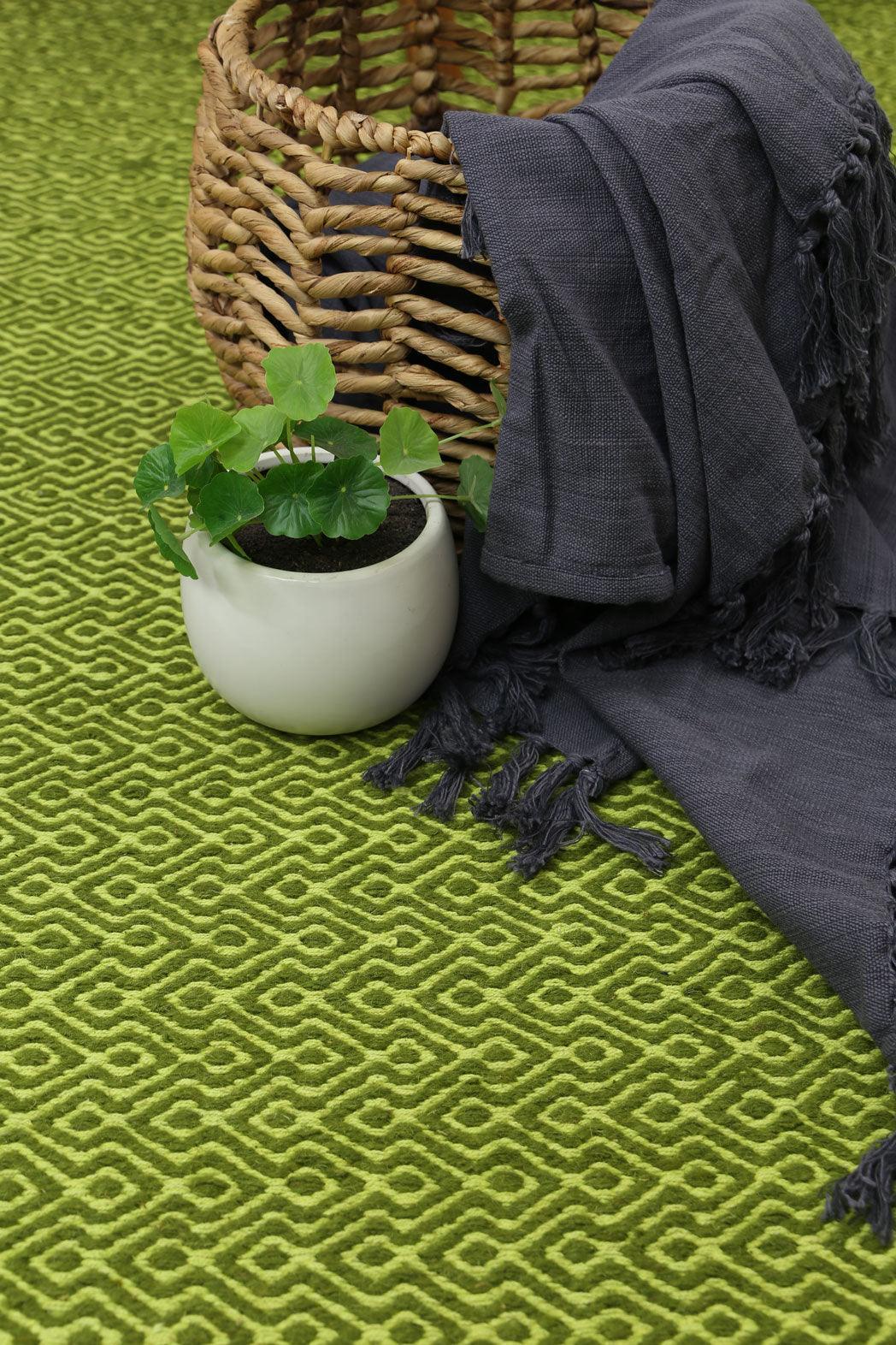 Natura Wool Bright Green Diamond Rug 160x230 cm - John Cootes