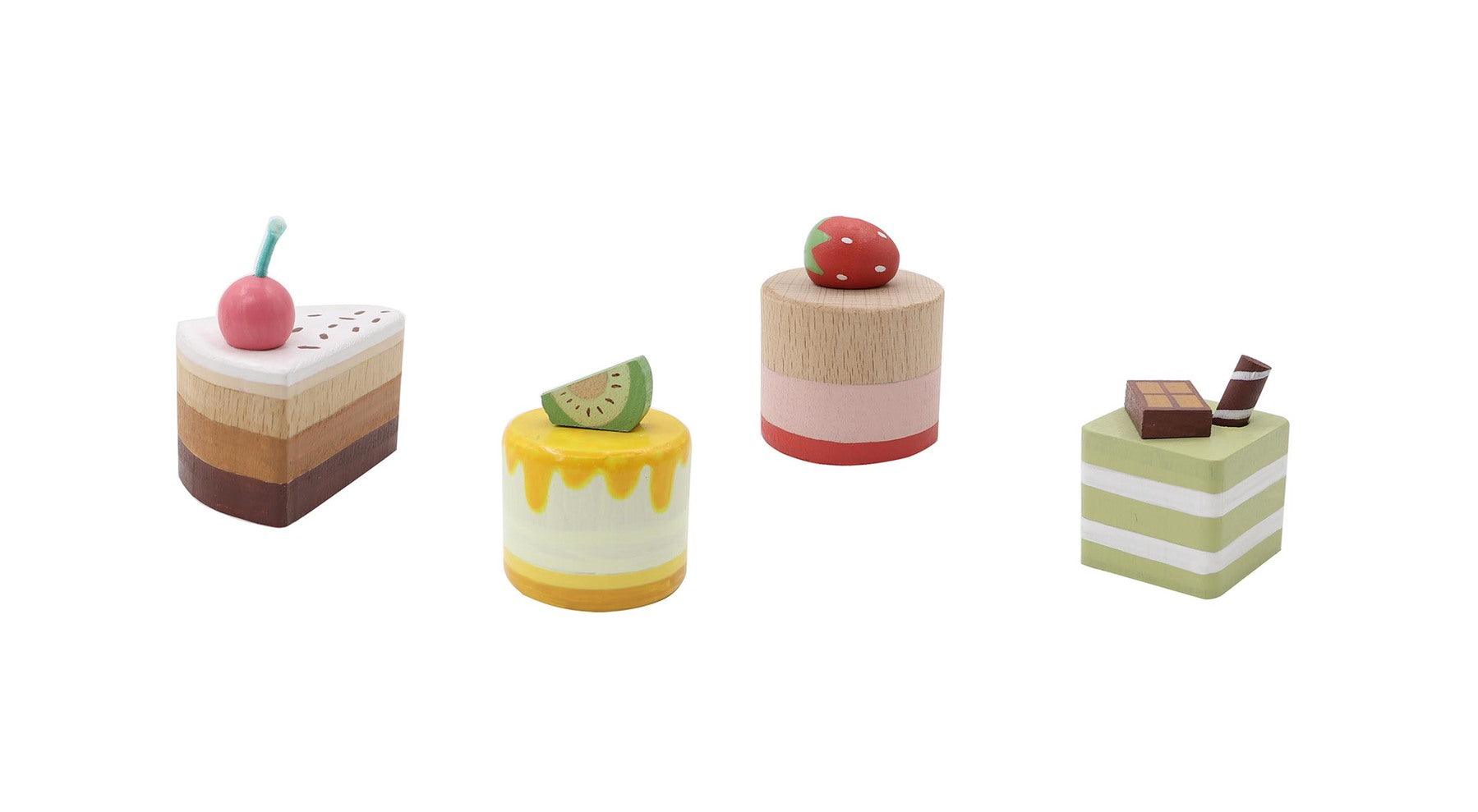 WOODEN CAKE SET - John Cootes